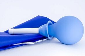 čistící klystýr k odstranění parazitů z těla